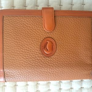 Dooney & Bourke